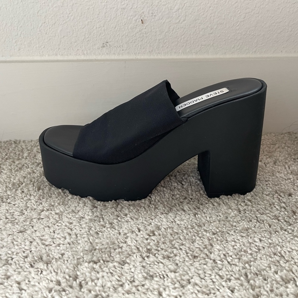 Steve Madden Black Platform Mule Sandals